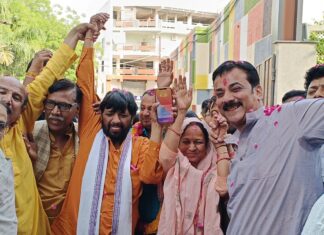 बाल्मीकि कन्याओं के पैर पखार कर संदीप ने सामाजिक समानता का अद्वितीय उदाहरण पेश किया – कौशल किशोर