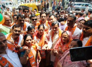 भाजपा के महापौर प्रत्याशी बिहारी लाल आर्य का केंद्रीय चुनाव कार्यालय का उद्घाटन