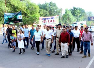 विश्व पर्यावरण दिवस : रेलवे ने प्रभातफेरी व साइकिल यात्रा निकाल किया जागरूक