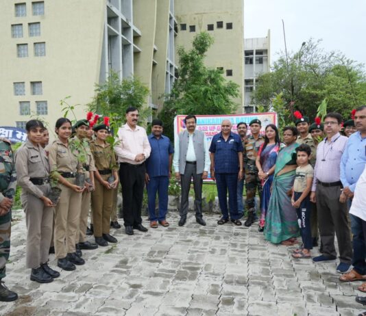 बीयू एनसीसी बालिका इकाई कि वृक्षारोपण महोत्सव