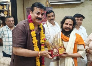 सामाजिक कार्यों के अलावा धार्मिक अनुष्ठानों में डॉ संदीप की विशेष सहभागिता : महंत वैदेही बल्लभ शरण