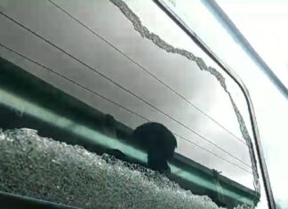 सिथौली- संदलपुर रेलखंड पर शताब्दी एक्सप्रेस पर पथराव