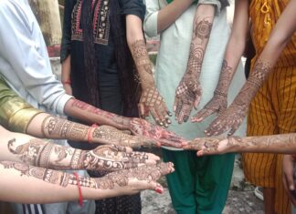 विवेक स्मृति महोत्सव : मेहंदी और रंगोली प्रतियोगिता