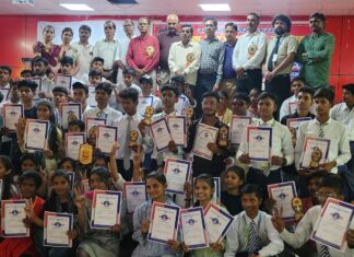 विवेक निरंजन स्मृति महोत्सव का पुरस्कार वितरण एवं समापन