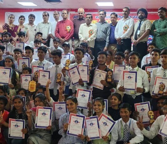 विवेक निरंजन स्मृति महोत्सव का पुरस्कार वितरण एवं समापन