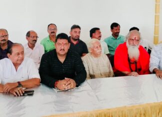 Jhansi लक्ष्मीकुंड की सफाई हो, अन्यथा विसर्जित नहीं की जाएगी प्रतिमाएं