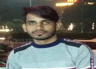 #Jhansi श्मशान में बरगद के पेड़ पर लाश