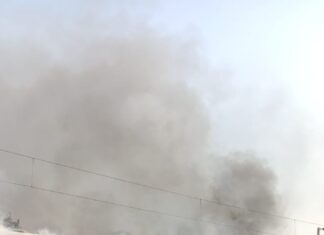 आगरा : पातालकोट एक्सप्रेस में लगी आग में 2 कोच घिरे, कई यात्री झुलसे