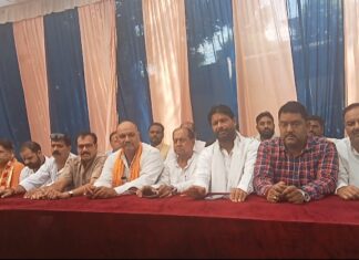 झांसी दुर्गा उत्सव महासमिति ने कहा – गाइड लाइन का पालन करें, डीजे मानक अनुसार बजाएं