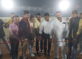 #Jhansi अ भा नगद राशि जे पी एल क्रिकेट प्रतियोगिता का हुआ शुभारम्भ