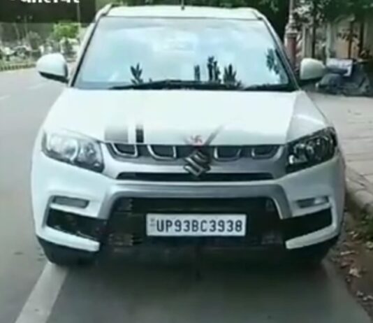#झांसी की टैक्सी कार ग्वालियर में लूटी