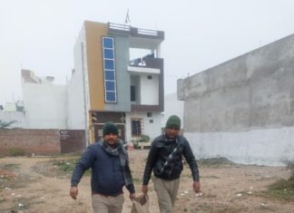 आबकारी टीम की दबिश में एक पकड़ा