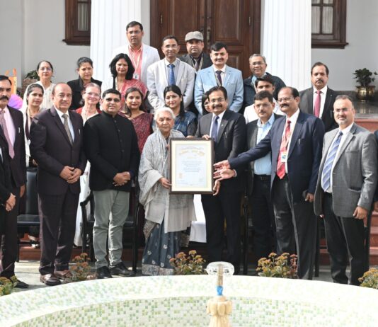 राज्यपाल ने नैक मूल्यांकन में ‘ए प्लस‘ ग्रेड प्राप्त बुंदेलखण्ड विश्वविद्यालय, झांसी को सम्मानित किया