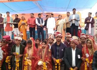Jhansi टूटी दहेज प्रथा जैसी बड़ी कुरीतियां, 132 जोड़े दांपत्य सूत्र में बंधे
