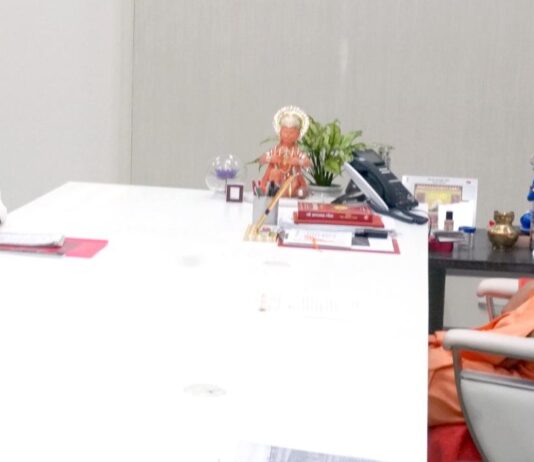 योगी आदित्यनाथ से मिले राजा बुंदेला, विविध मुद्दों पर चर्चा