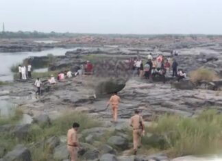 पिकनिक मनाने गए 4 दोस्त बेतवा नदी में डूबे, तलाश जारी