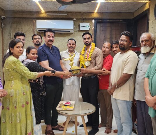 हैरी साहू ने मिस्टर इंडिया जूनियर बॉडीबिल्डिंग प्रतियोगिता जीत झांसी का नाम किया रोशन