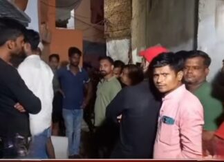 Jhansi पिता की हत्या कर पुत्र पूरी रात शव के साथ बैठा रहा