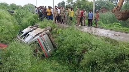 road-accident_bea4cae16081fc75b8bd75f79630a7ec