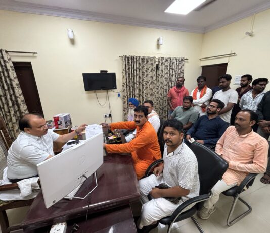 बुंदेलखंड के 7 जिलों में बारिश से खराब हुई फसलों का मुआवजा व बोनस मांगा