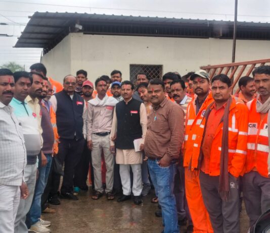 8वें वेतन आयोग व ट्रैकमैन की माँग पर जानकारी