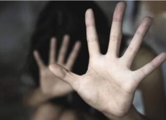 सौतेला पिता काले रंग की एक गोली खिला कर मासूम के साथ करता रहा दुराचार