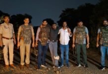 #Jhansi रेल टिकिट बुकिंग का 69.78 लाख लेकर रफूचक्कर अंशुल साहू के पैर में लगी गोली