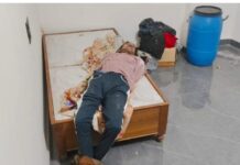 दिनदहाड़े घर में शराब पार्टी के दौरान गृह स्वामी की हत्या