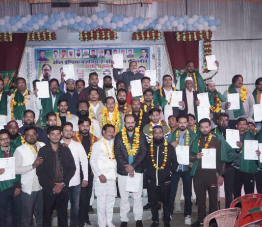 #Jhansi विचारधारा से प्रभावित होकर #AIMIM की सदस्यता ग्रहण