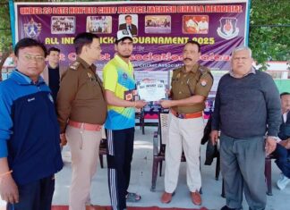 जगदीश भल्ला मेमोरियल अंडर-23 क्रिकेट टूर्नामेंट में रोमांचक मुकाबला