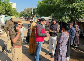 #Jhansi पुलिस द्वारा अवैध प्रवासियों/घुसपैठियों के विरुद्ध सघन एवं प्रभावी अभियान