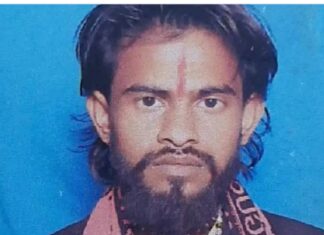 #LIVE #VIDEO: 23 सेकंड में जीजा -साले द्वारा रॉड से ताबड़तोड़ वार कर पुजारी की हत्या