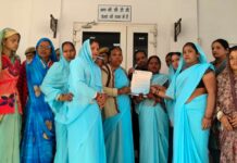 भूमाफियाओं द्वारा झांसी नगर क्षेत्र में पहुज व घुरारी नदी पर अवैध अतिक्रमण