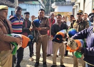 #Jhansi चार राष्ट्रीय पक्षी मोर की मौत से सनसनी, एक का इलाज जारी