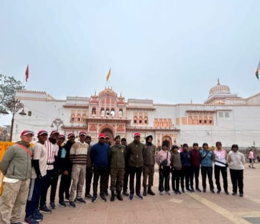 “शौर्य के कदम, क्रांति की ओर”