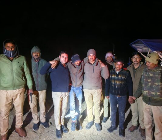 गरौठा में पुलिस मुठभेड़ में गोली लगने से एक चोर घायल, साथी भी पकड़ा गया