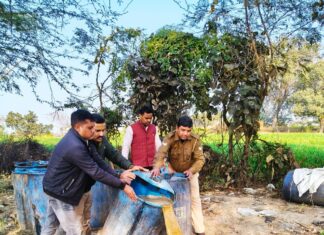 आबकारी विभाग की कार्यवाही, 50.60 लीटर कच्ची शराब बरामद
