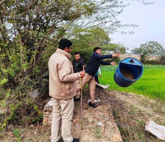 आबकारी की कार्यवाही, 105 लीटर अवैध शराब बरामद