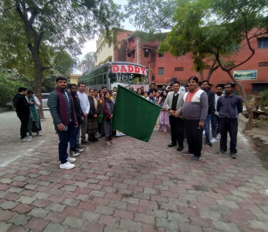 आर्थिक एवं औद्योगिक सर्वे हेतु मध्यप्रदेश चंदेरी हैंडलूम वर्क के लिए बीकेडी का दल रवाना