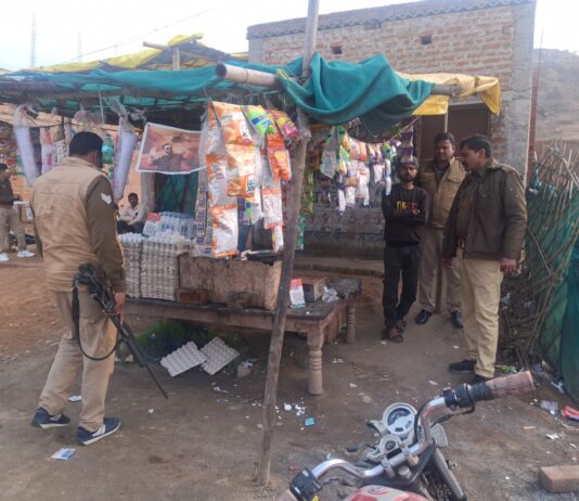 #Jhansi आबकारी टीम की ताबड़तोड़ कार्यवाही, 180 लीटर शराब बरामद