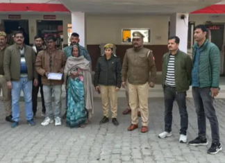 #Jhansi एक करोड़ की माॅर्फीन की खेप सहित दो अंतर्राज्यीय तस्कर गिरफ्तार