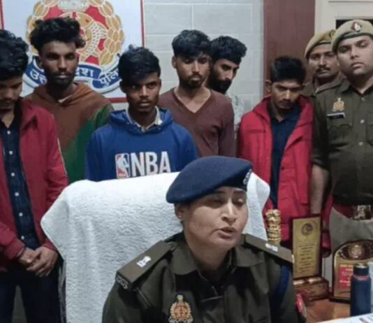 #Jhansi चोरी की 11 बाइक सहित शातिर चोर गिरोह हत्थे चढ़ा