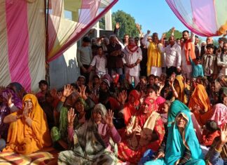 बुंदेलखंड राज्य की हुंकार : गांव-गांव, पांव-पांव यात्रा का चौथा चरण खरेला से शुरू