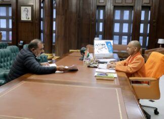 विधायक रवि शर्मा ने झांसी की जन समस्याओं व विकास से जुड़े विषयों पर मुख्यमंत्री से कार्रवाई का अनुरोध किया