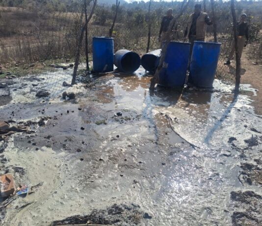 280 लीटर अवैध शराब बरामद, 600 किग्रा लहन व ड्रम नष्ट