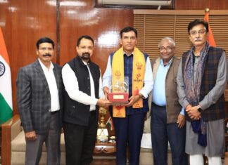 “खेलो इंडिया” में श्री लक्ष्मी व्यायाम मंदिर को जिम्नास्टिक व मल्लखंभ प्रशिक्षण केंद्र के रूप में स्वीकृति प्रदान करने की मांग