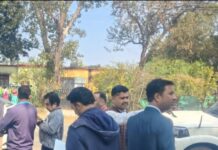 रेलवे कालोनी में समस्याओं पर चर्चा, केयर कमेटी ने स्थल निरीक्षण कर निदान का आश्वासन दिया