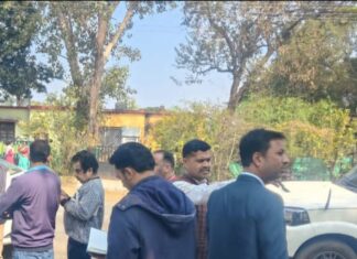 रेलवे कालोनी में समस्याओं पर चर्चा, केयर कमेटी ने स्थल निरीक्षण कर निदान का आश्वासन दिया