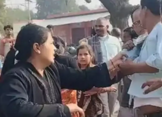 पत्नी ने बुर्का में जासूसी कर शिक्षक पति को रंगरेलियां मनाते पकड़ा, धुनाई