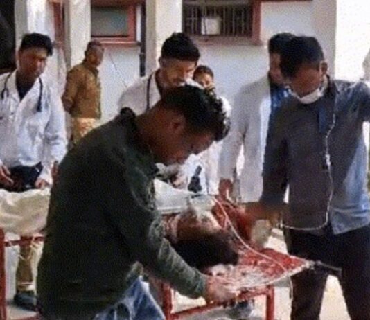 ब्रेकअप से आक्रोशित देवर ने प्रेमिका भाभी को ताबड़तोड़ मारे चाकू